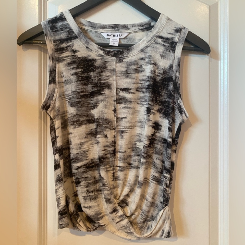 Athleta tie-dye exercise tank top